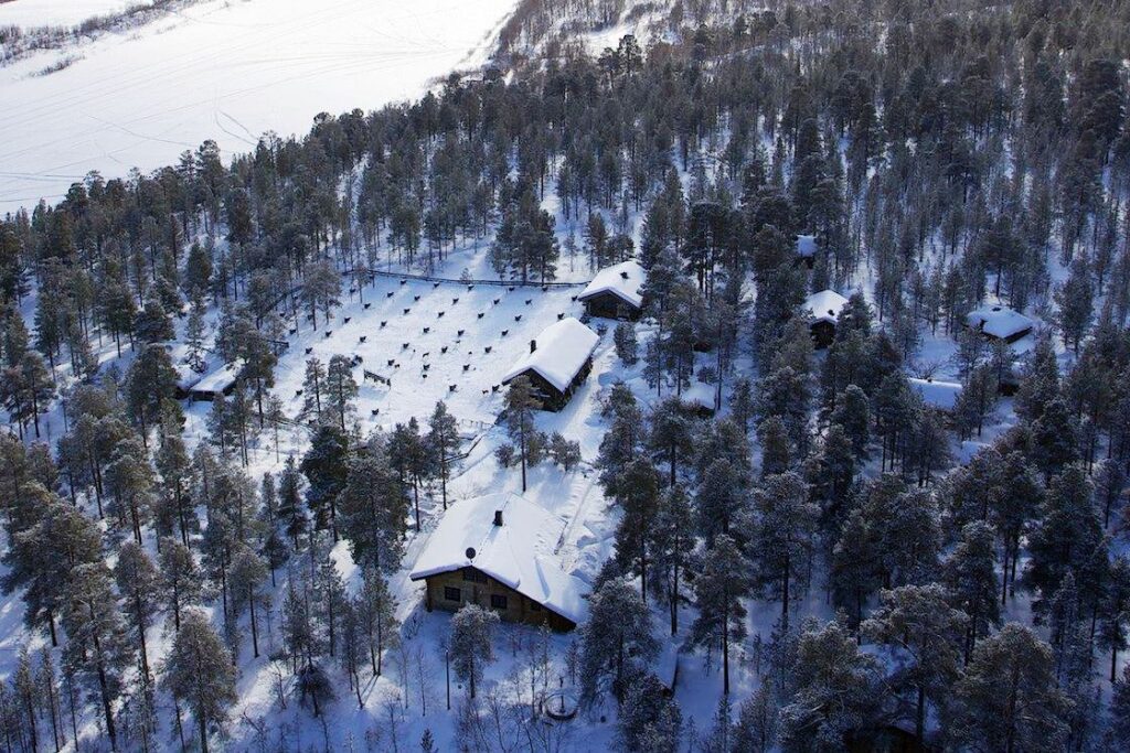 Engholm Husky Lodge