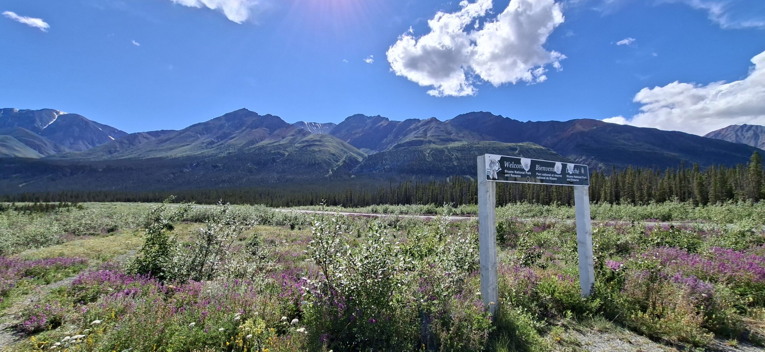 De ingang naar Kluane National Park in Yukon
