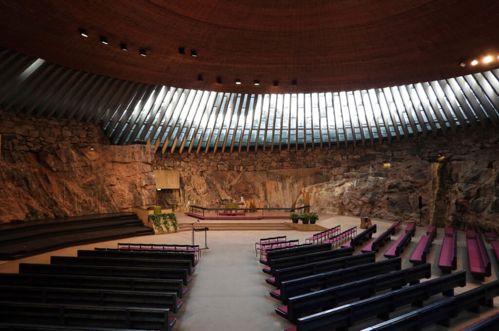 Temppeliaukio kerk rotskerk