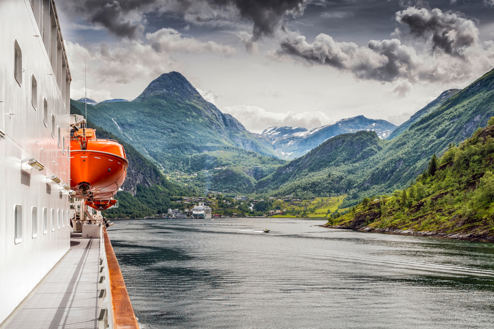Hurtigruten fjorden Noorwegen